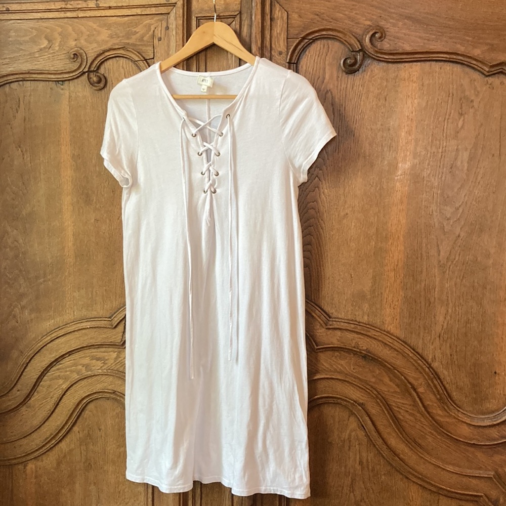 NYTT LACE UP DRESS - Picture 3 of 11